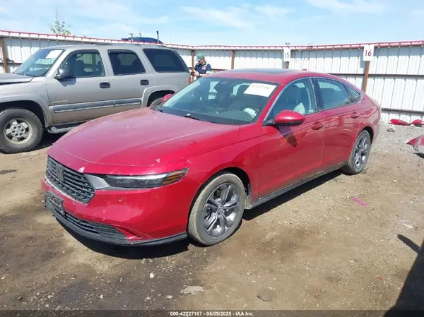 1HGCY2F67RA026410 2024 HONDA ACCORD - Image 2