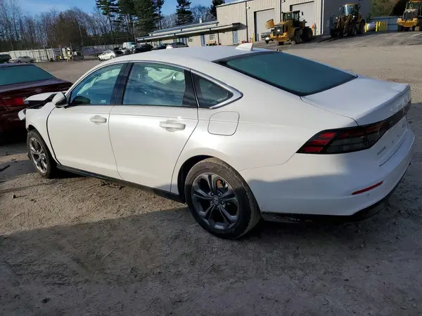 1HGCY2F68SA086525 2025 HONDA ACCORD - Image 2