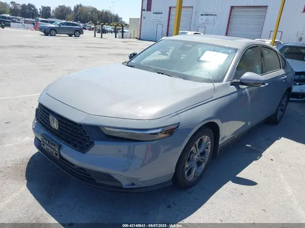 1HGCY2F69RA010757 2024 HONDA ACCORD - Image 2