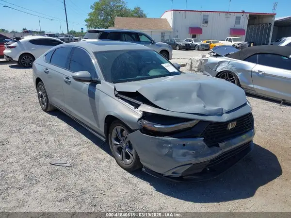 1HGCY2F69RA045945 2024 HONDA ACCORD - Image 1