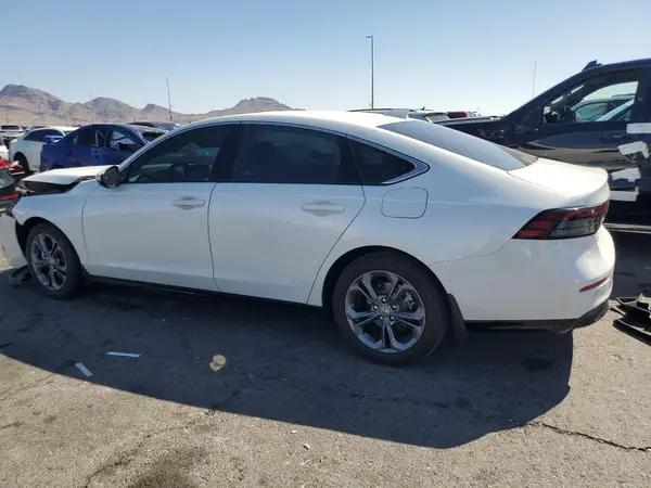 1HGCY2F6XRA038258 2024 HONDA ACCORD - Image 2