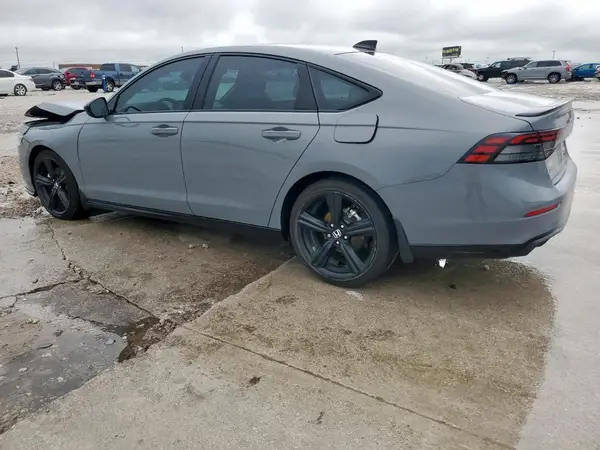1HGCY2F70RA087493 2024 HONDA ACCORD - Image 2