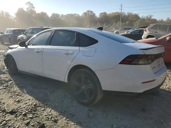 1HGCY2F71RA027898 2024 HONDA ACCORD - Image 2