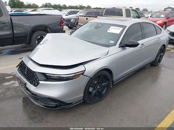 1HGCY2F71RA032504 2024 HONDA ACCORD - Image 2