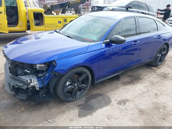 1HGCY2F72RA038179 2024 HONDA ACCORD - Image 2