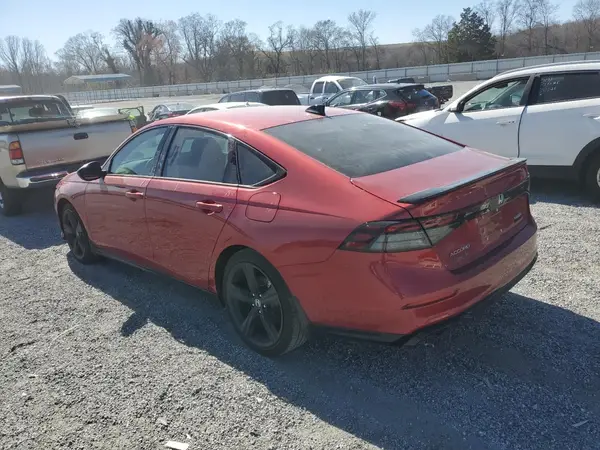 1HGCY2F72RA068928 2024 HONDA ACCORD - Image 2