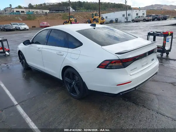 2023 HONDA ACCORD IAAI lot 41433262 auction photo 3