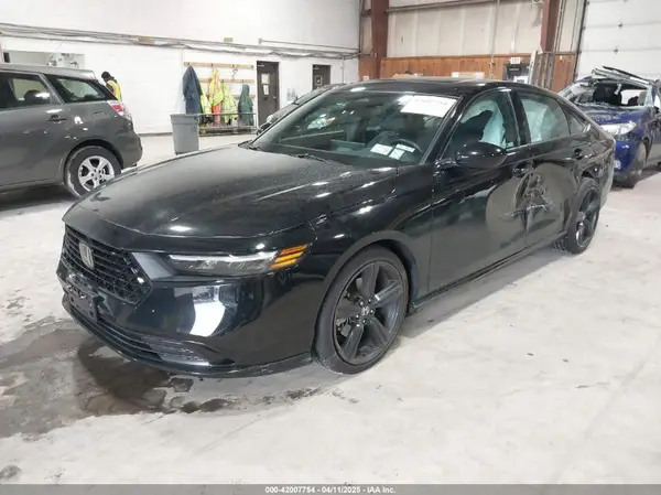 1HGCY2F79RA000562 2024 HONDA ACCORD - Image 2