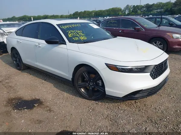 1HGCY2F79RA028913 2024 HONDA ACCORD - Image 1