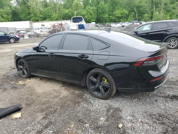 1HGCY2F7XRA044389 2024 HONDA ACCORD - Image 2