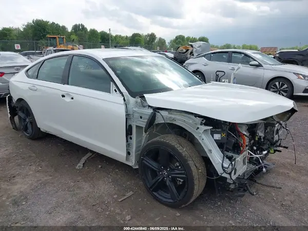 1HGCY2F7XRA063833 2024 HONDA ACCORD - Image 1