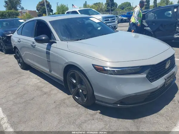 1HGCY2F7XSA007266 2025 HONDA ACCORD - Image 1