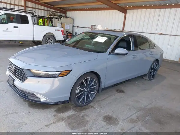 1HGCY2F80RA011944 2024 HONDA ACCORD - Image 2
