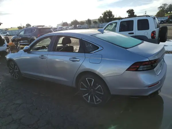 1HGCY2F81RA007143 2024 HONDA ACCORD - Image 2