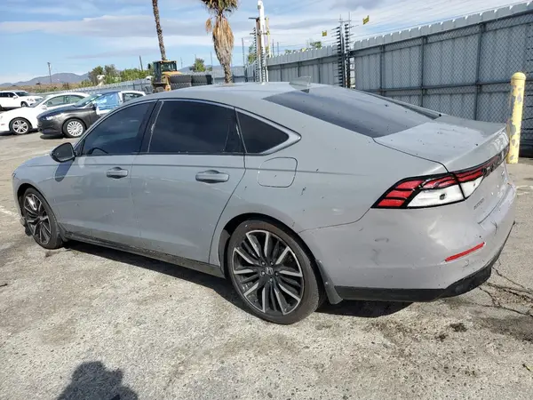 1HGCY2F82RA009368 2024 HONDA ACCORD - Image 2