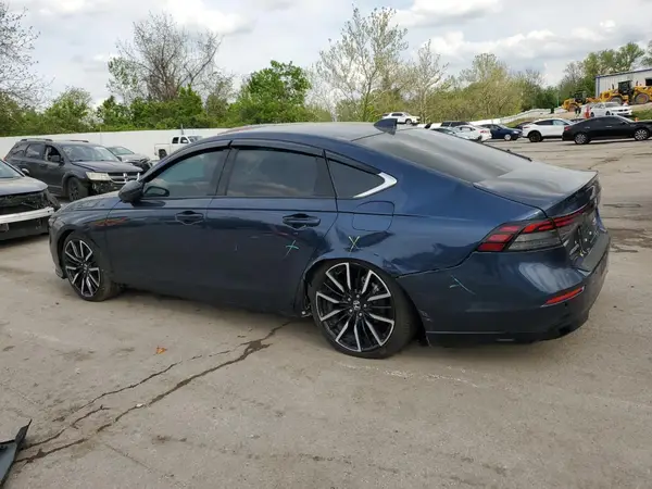 1HGCY2F82RA031001 2024 HONDA ACCORD - Image 2