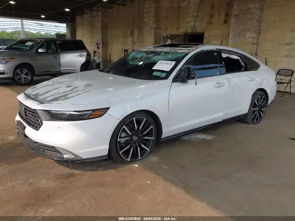 1HGCY2F84RA090714 2024 HONDA ACCORD - Image 2