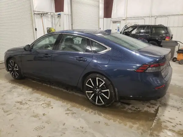1HGCY2F86RA024696 2024 HONDA ACCORD - Image 2