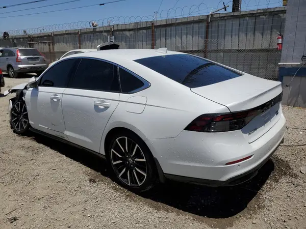 1HGCY2F87RA073888 2024 HONDA ACCORD - Image 2
