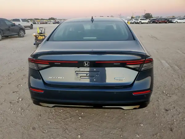 2025 HONDA ACCORD auction photo 6