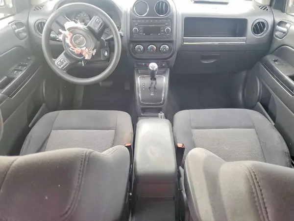 1J4NT1FA2BD165685 2025 JEEP COMPASS - Image 8