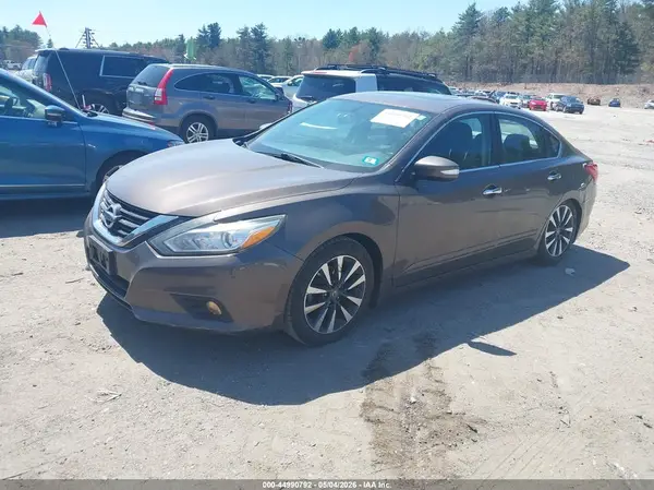 1N4AL3AP0GC121876 2016 NISSAN ALTIMA - Image 2