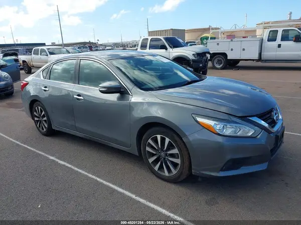 1N4AL3AP0GC139763 2016 NISSAN ALTIMA - Image 1