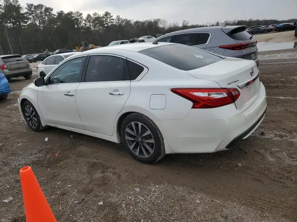 1N4AL3AP0GC143716 2016 NISSAN ALTIMA - Image 2