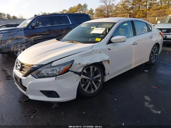 1N4AL3AP0GC168731 2016 NISSAN ALTIMA - Image 2