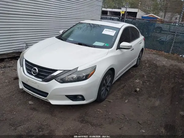1N4AL3AP0GC176652 2016 NISSAN ALTIMA - Image 2