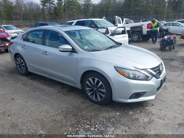1N4AL3AP0GC178112 2016 NISSAN ALTIMA - Image 1