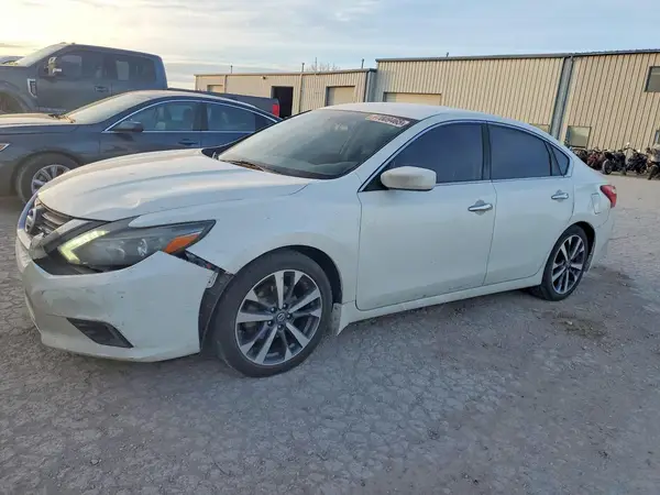 1N4AL3AP0GC185335 2016 NISSAN ALTIMA - Image 1