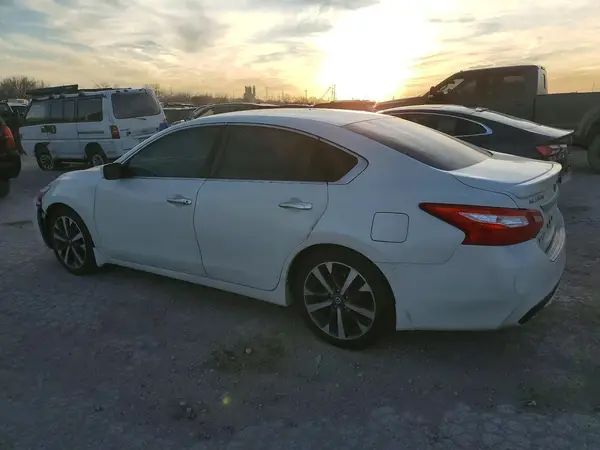 1N4AL3AP0GC185335 2016 NISSAN ALTIMA - Image 2