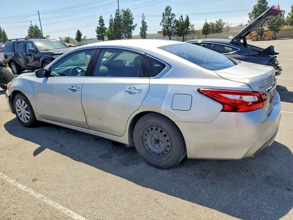 1N4AL3AP0GC187201 2016 NISSAN ALTIMA - Image 2