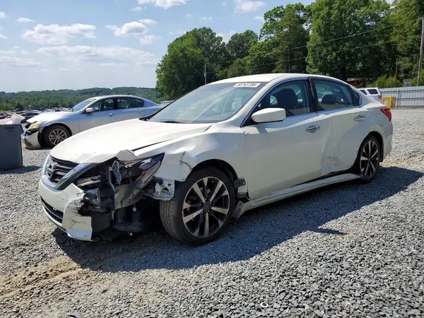 1N4AL3AP0GC212713 2016 NISSAN ALTIMA - Image 1