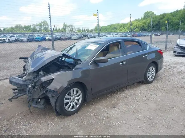 1N4AL3AP0GC232752 2016 NISSAN ALTIMA - Image 2