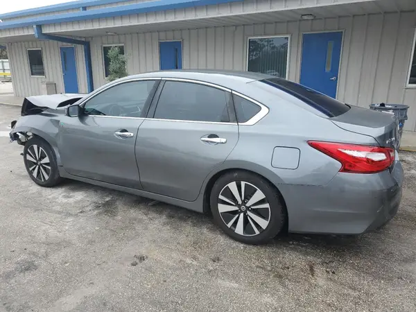 1N4AL3AP0GC233075 2018 NISSAN ALTIMA - Image 2