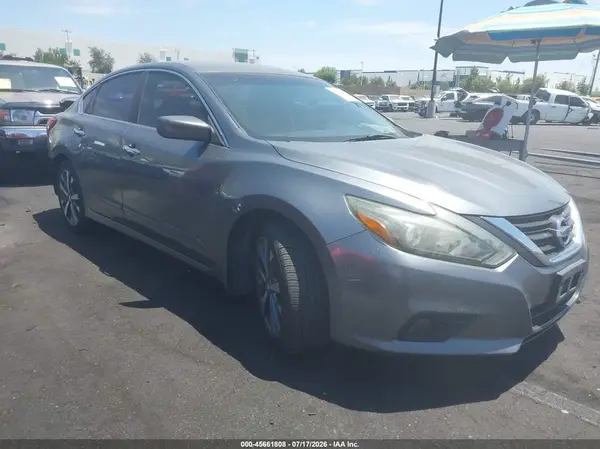 1N4AL3AP0GC239345 2016 NISSAN ALTIMA - Image 1