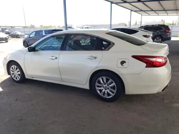 1N4AL3AP0GC258591 2016 NISSAN ALTIMA - Image 2