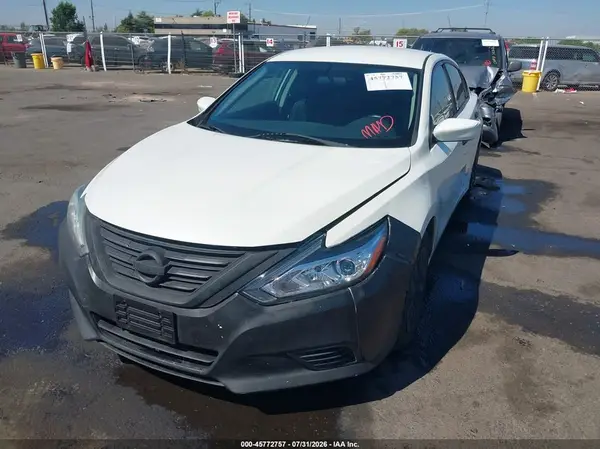 1N4AL3AP0GC260888 2016 NISSAN ALTIMA - Image 2