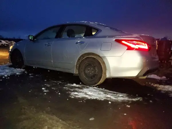 1N4AL3AP0GC261782 2016 NISSAN ALTIMA - Image 2