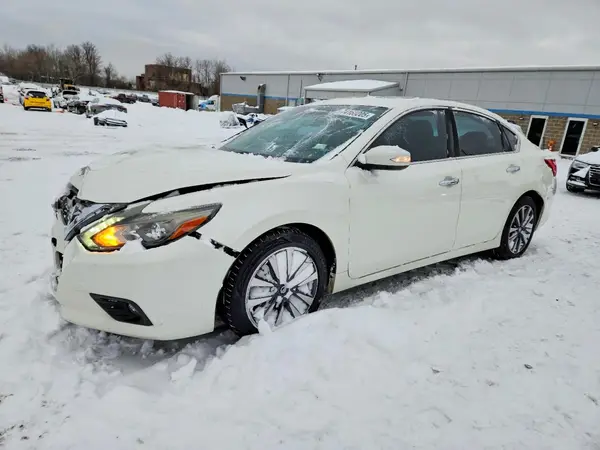 1N4AL3AP0GC265394 2016 NISSAN ALTIMA - Image 1