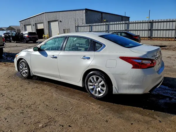 1N4AL3AP0GC267064 2016 NISSAN ALTIMA - Image 2