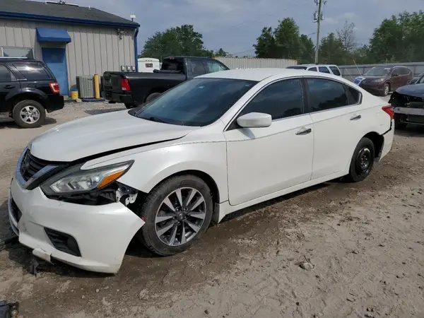 1N4AL3AP0GC267131 2016 NISSAN ALTIMA - Image 1