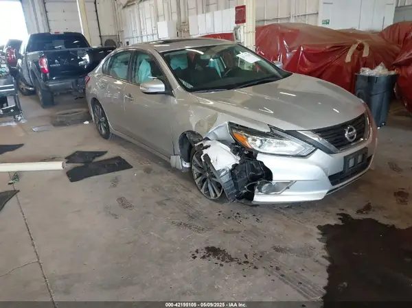 1N4AL3AP0GC269459 2016 NISSAN ALTIMA - Image 1