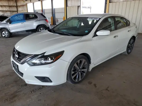 1N4AL3AP0GC272698 2016 NISSAN ALTIMA - Image 1