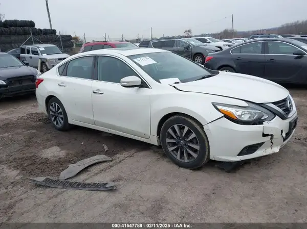 1N4AL3AP0GC272815 2016 NISSAN ALTIMA - Image 1