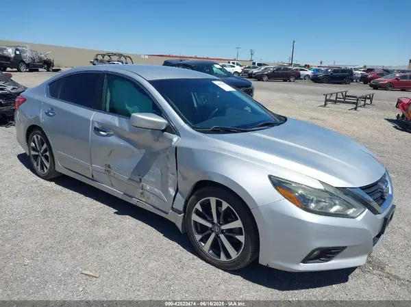 1N4AL3AP0GC277738 2016 NISSAN ALTIMA - Image 1