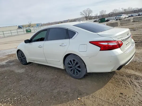 1N4AL3AP0GC283622 2016 NISSAN ALTIMA - Image 2
