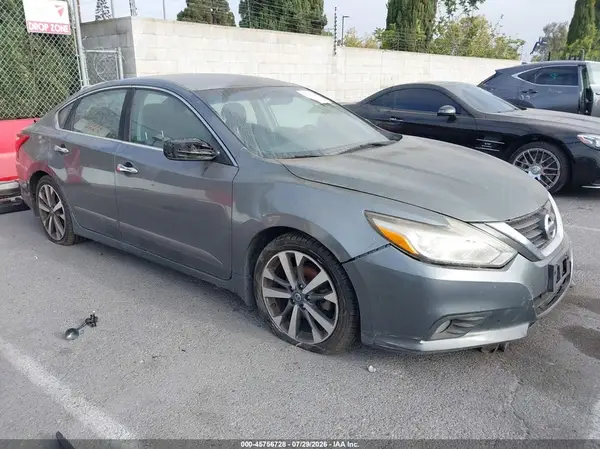 1N4AL3AP0GC289503 2016 NISSAN ALTIMA - Image 1